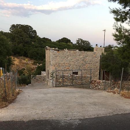 הוילה Láyia Peace In The Wildest Landscape Of Mani מראה חיצוני תמונה