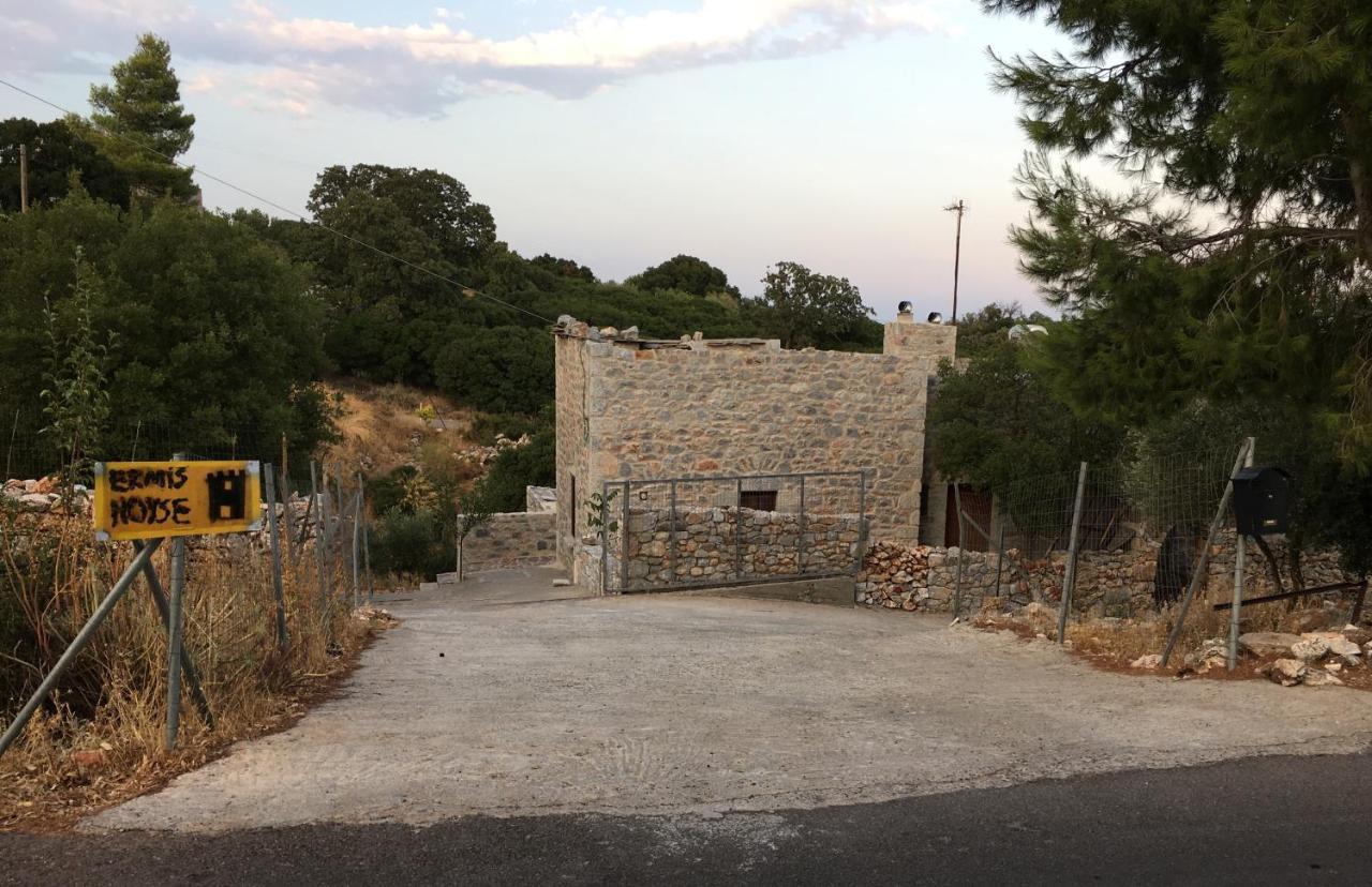 הוילה Láyia Peace In The Wildest Landscape Of Mani מראה חיצוני תמונה